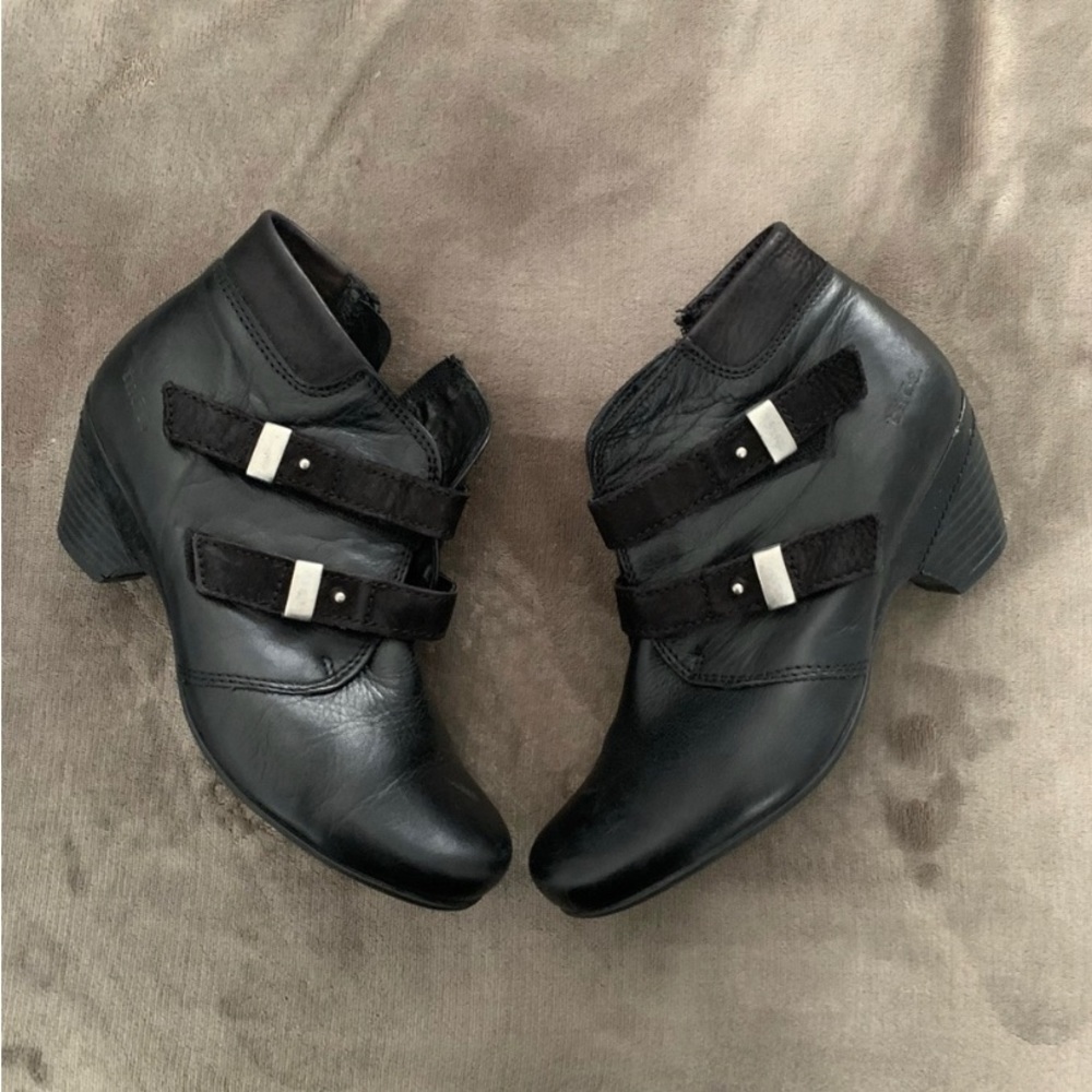 TAOS Alto Black Leather Booties Ankle Boots size 37